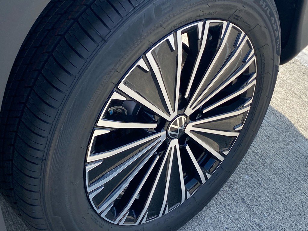 New 2025 Volkswagen Tiguan S image 10