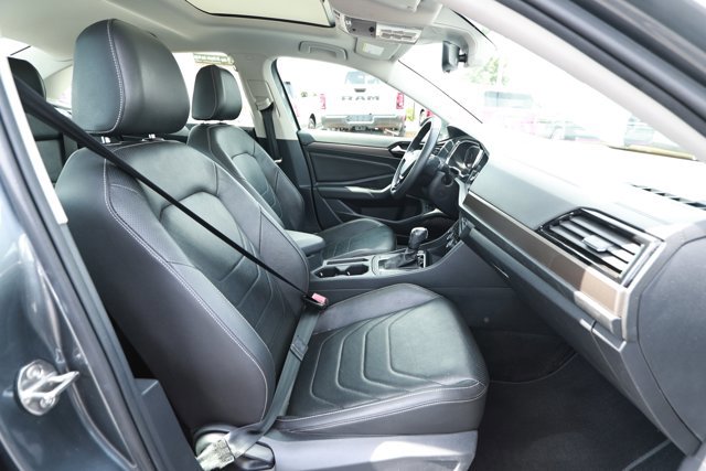 Used 2020 Volkswagen Jetta SEL Premium FWD image 30