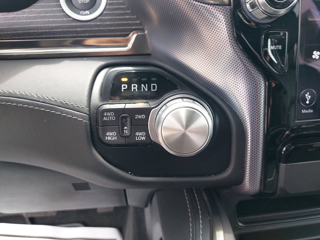 Used 2020 RAM 1500 Limited w/ Body Color Bumper Group AWD/4WD image 21