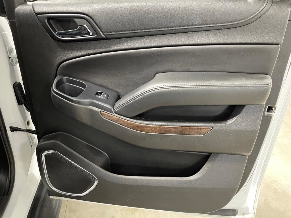Used 2018 Chevrolet Suburban LT AWD/4WD image 26