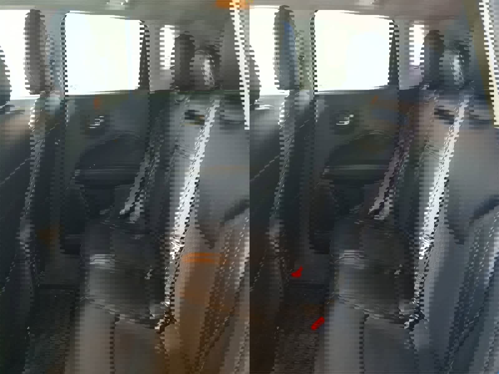 Used 2018 Jeep Compass Latitude w/ Popular Equipment Group image 19