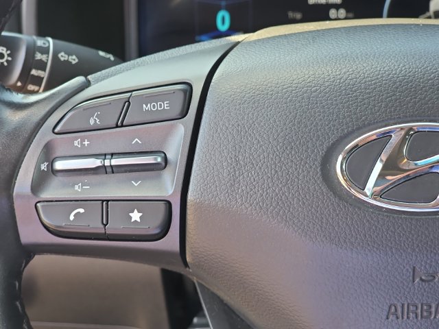 Used 2023 Hyundai Kona Limited FWD image 21