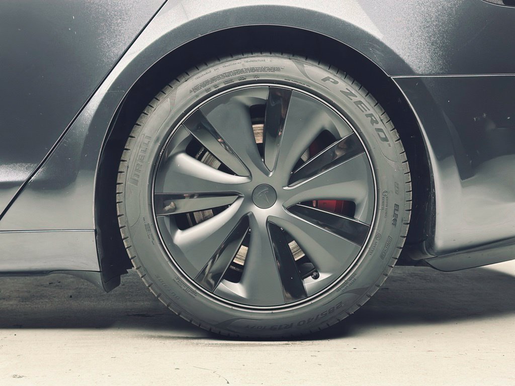 Used 2024 Tesla Model S Plaid AWD/4WD image 32
