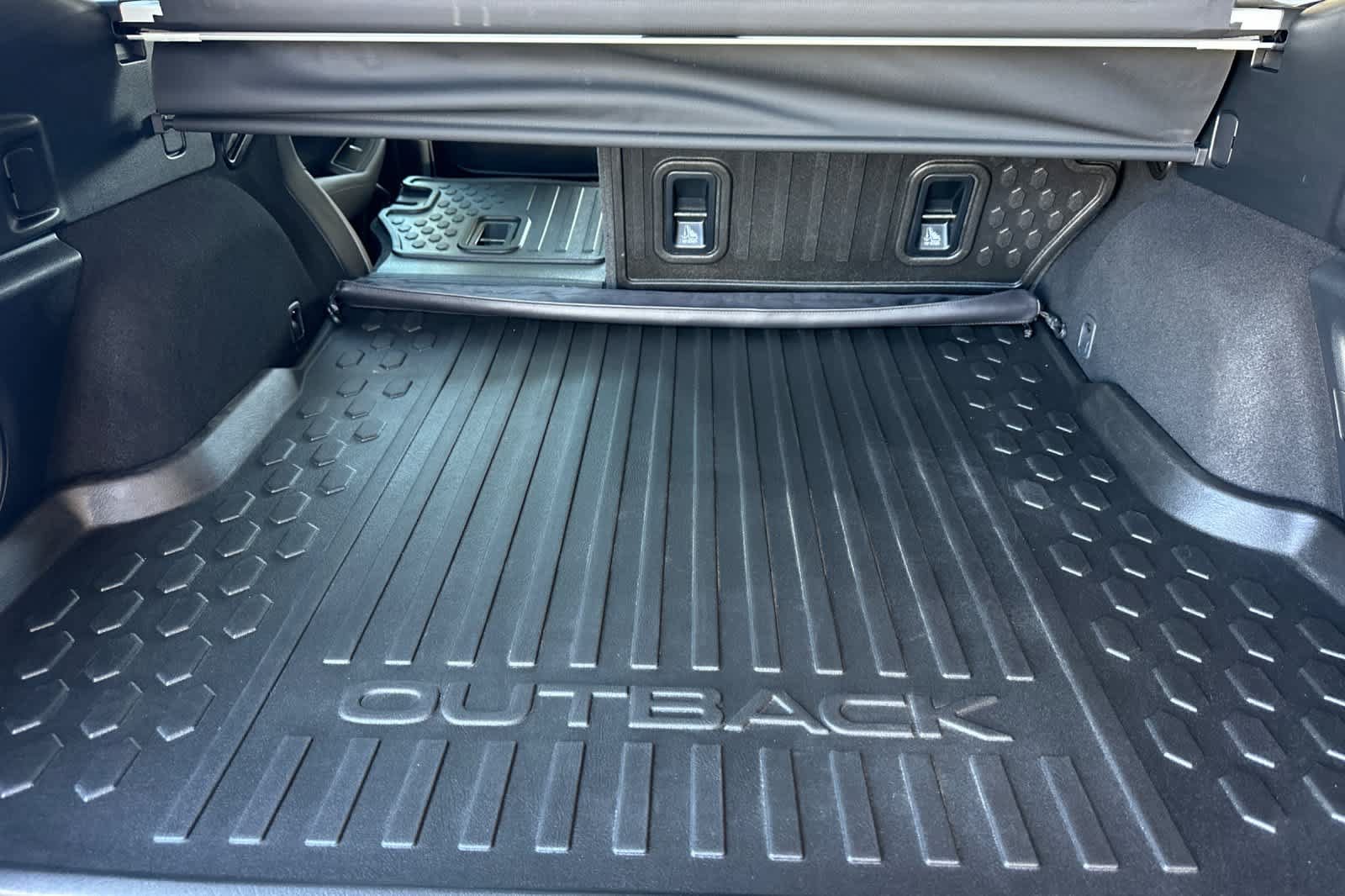 Used 2022 Subaru Outback Limited AWD/4WD image 14