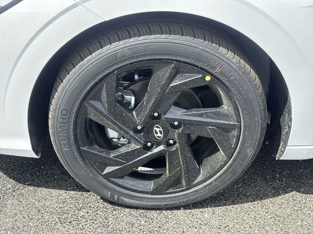 New 2026 Hyundai Elantra Sport FWD image 17