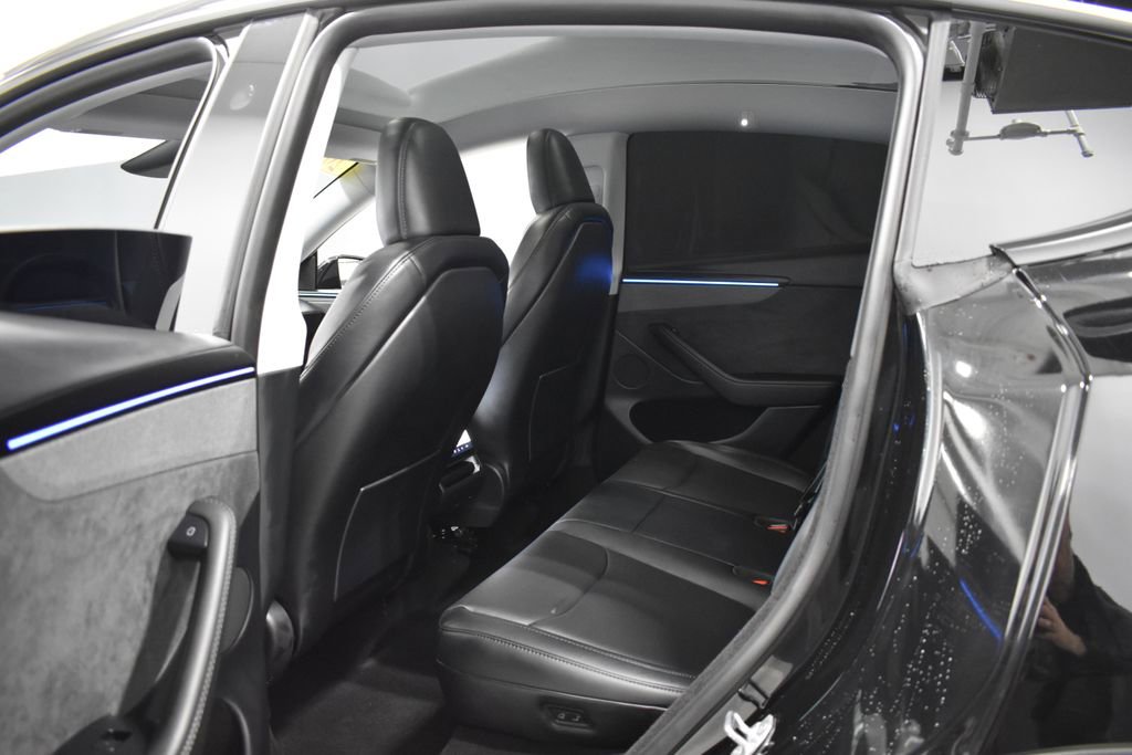 Used 2026 Tesla Model Y Long Range image 30