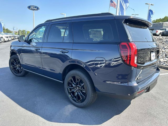 New 2027 Ford Expedition Platinum RWD image 6