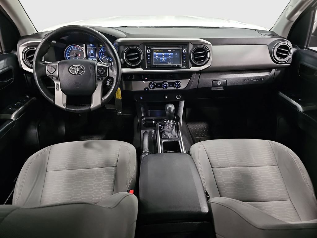 Used 2016 Toyota Tacoma SR5 image 18