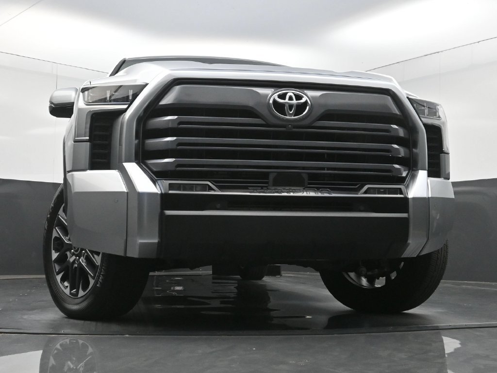 Used 2022 Toyota Tundra Limited AWD/4WD image 29