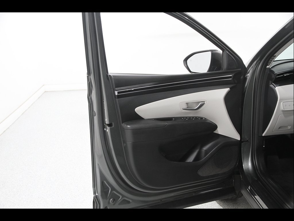 Certified 2023 Hyundai Tucson SEL AWD/4WD image 4