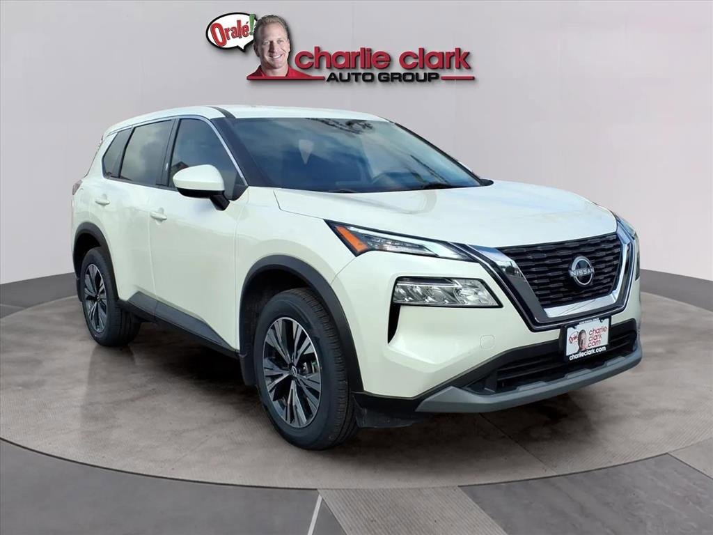 Used 2023 Nissan Rogue SV image 7