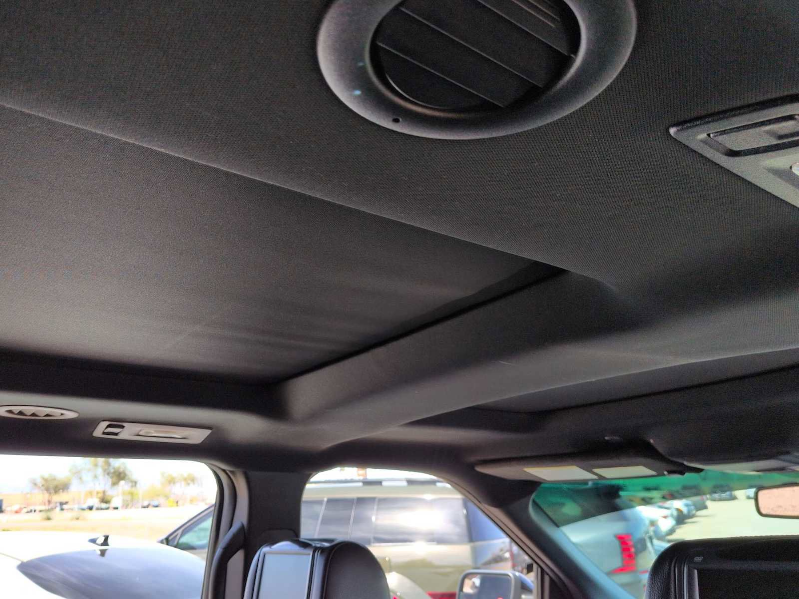 Used 2016 Ford Explorer XLT w/ Equipment Group 202A image 22