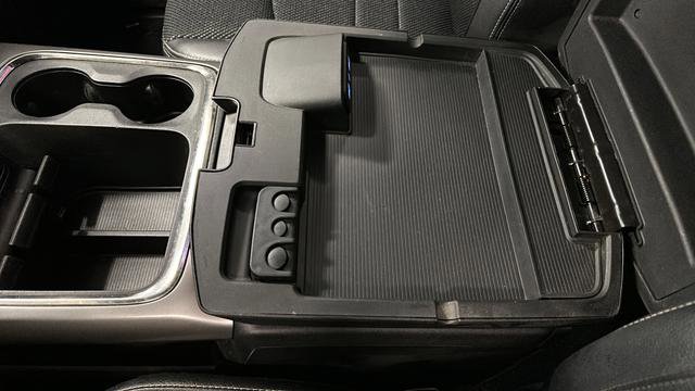 Used 2018 RAM 2500 Big Horn w/ Sport Appearance Group AWD/4WD image 27