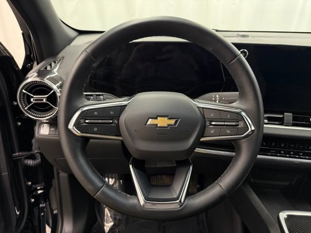 Used 2026 Chevrolet Equinox LT AWD/4WD image 13