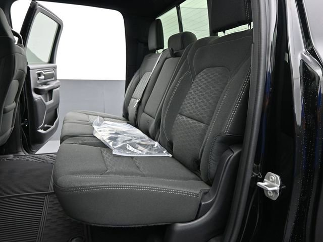 New 2026 RAM 1500 4x4 Crew Cab image 15