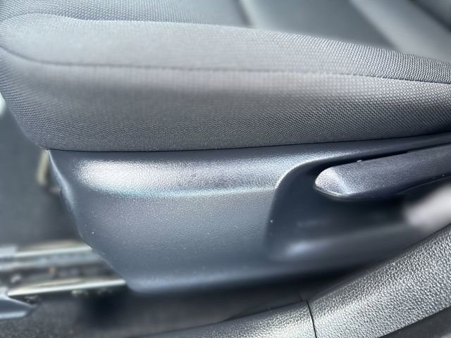 Used 2025 Toyota Corolla LE FWD image 21