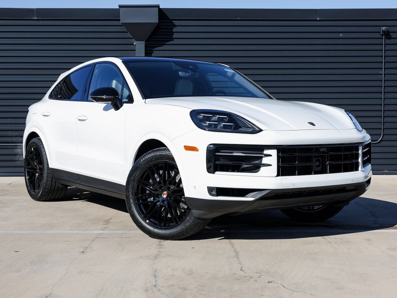 Certified 2026 Porsche Cayenne Coupe AWD/4WD image 9