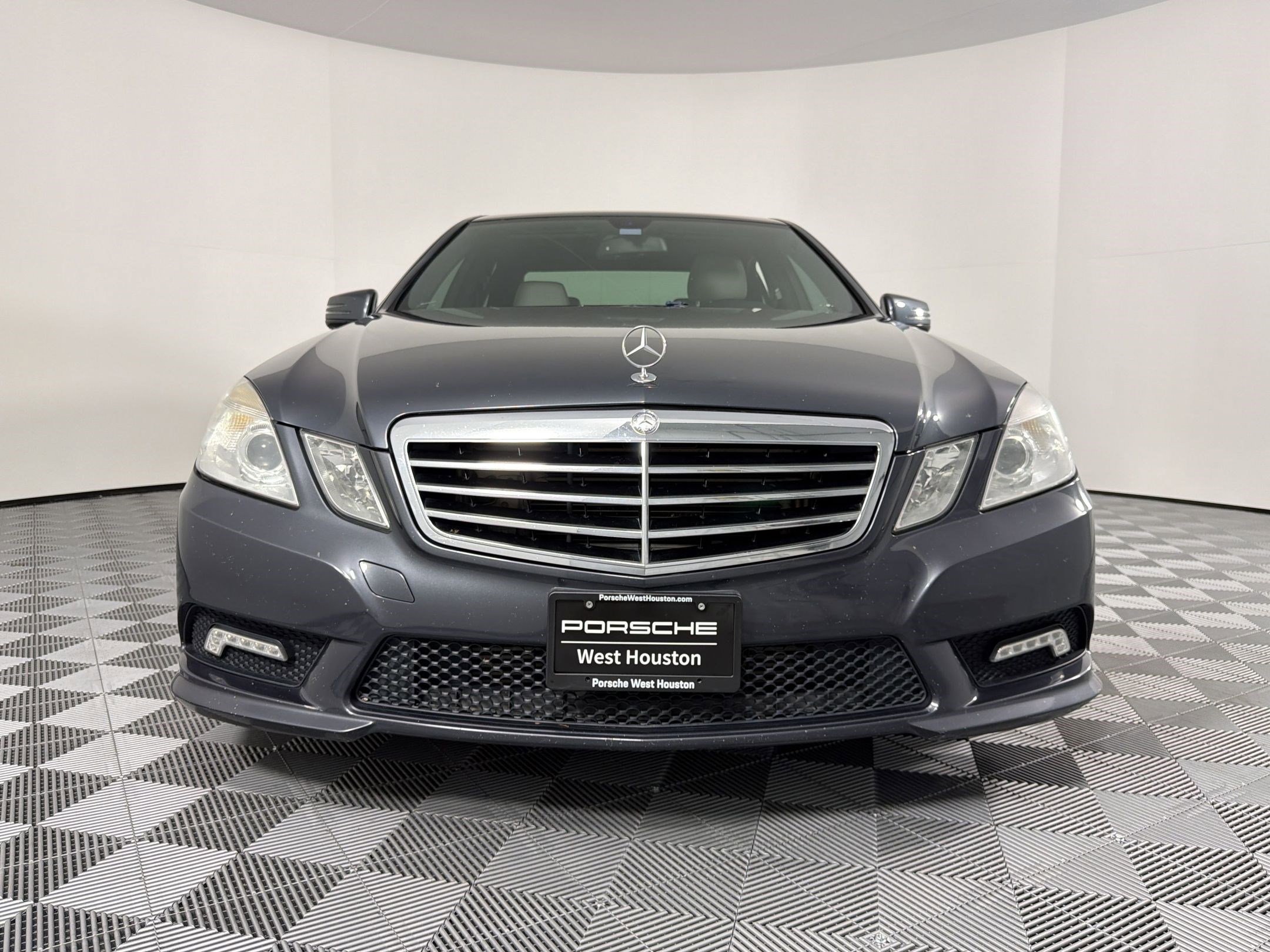 Used 2011 Mercedes-Benz E 350 BlueTEC Sedan image 13