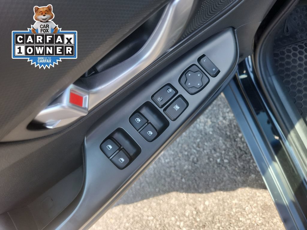 Used 2022 Hyundai Kona Limited FWD image 15