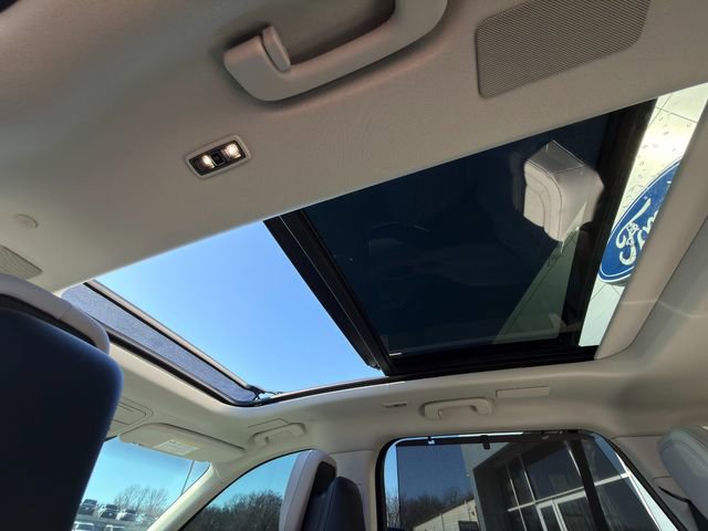 Used 2025 Lincoln Aviator Reserve w/ Equipment Group 201A image 18