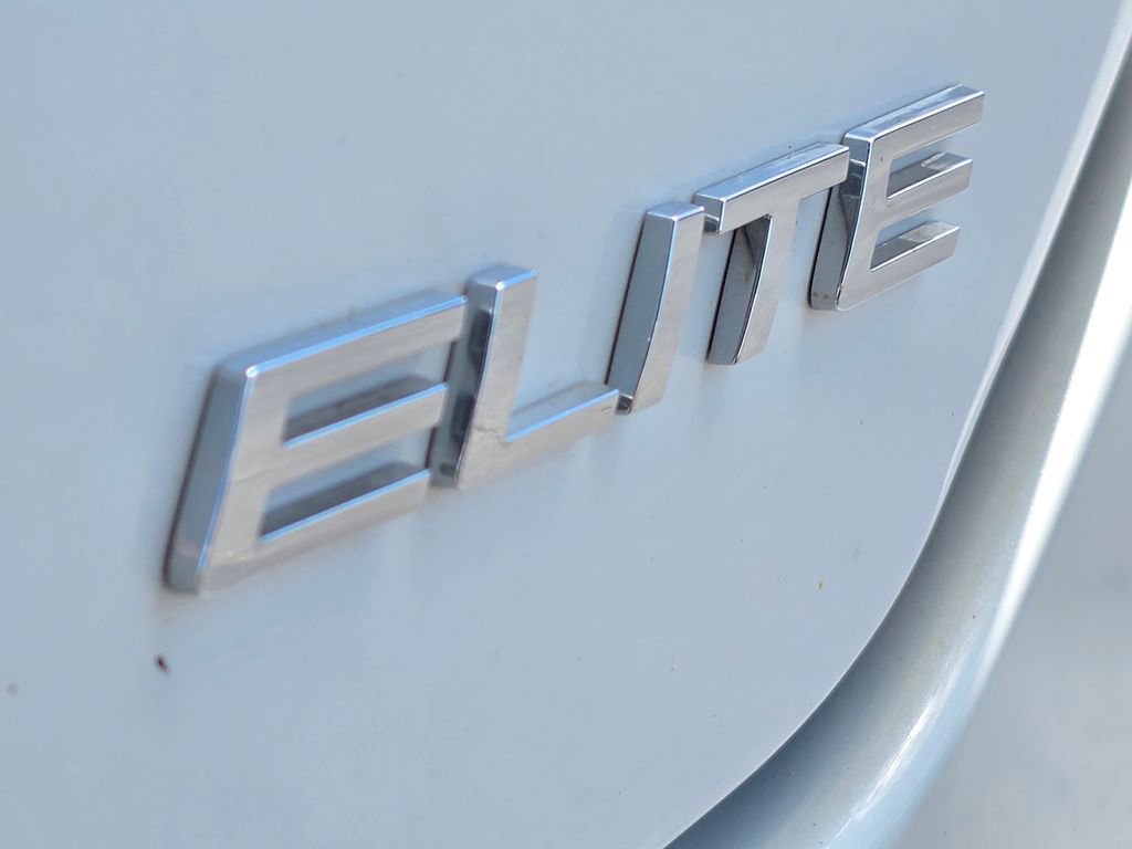 Used 2024 Honda Pilot Elite image 7