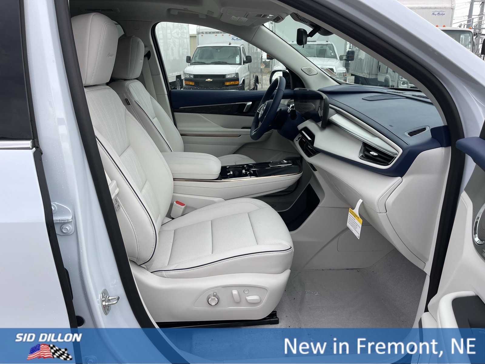 New 2026 Buick Enclave Avenir w/ Super Cruise Package image 11