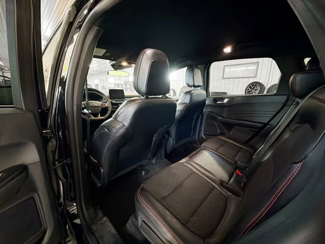 Used 2023 Ford Escape ST-Line AWD/4WD image 9