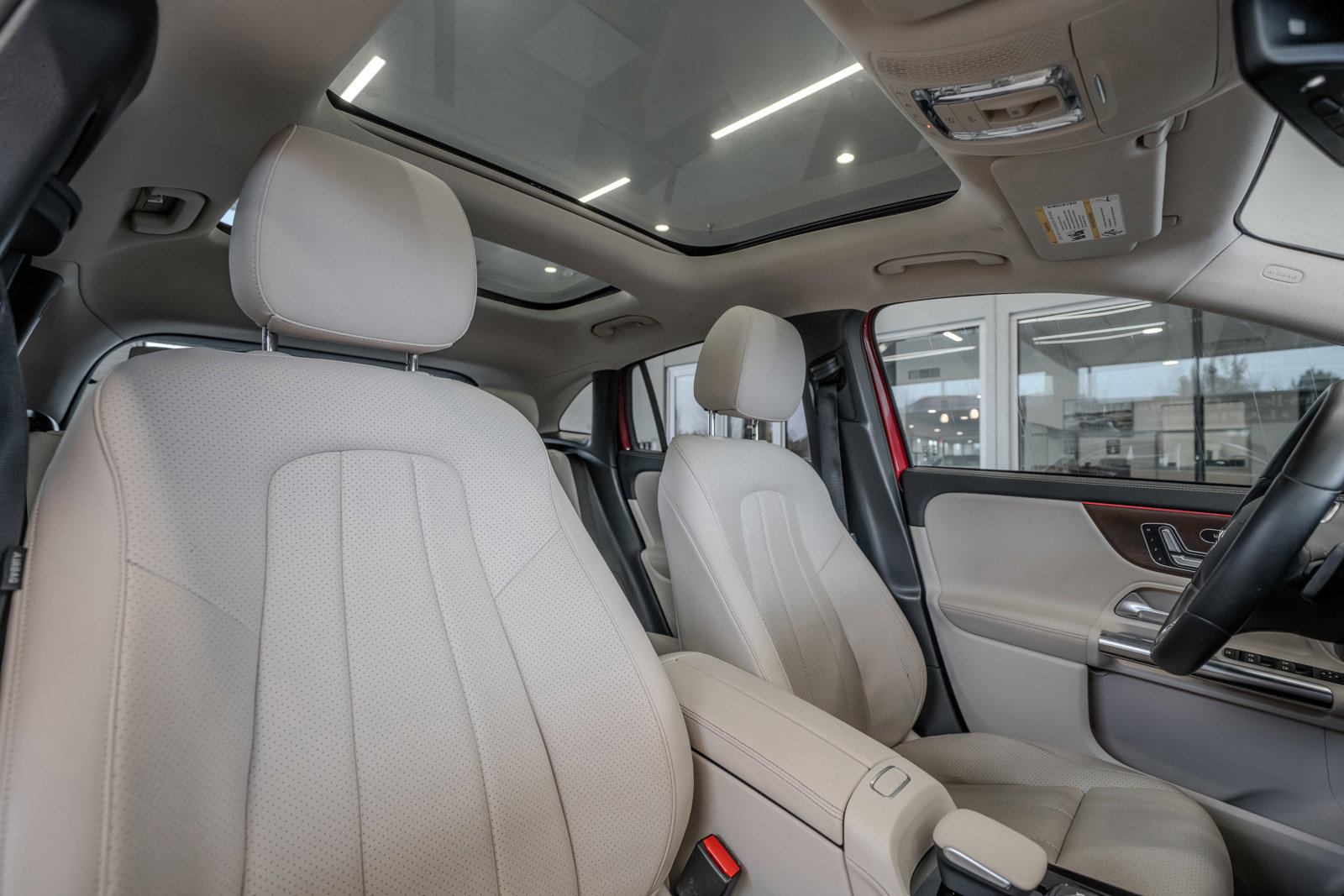 Used 2021 Mercedes-Benz GLA 250 4MATIC image 29