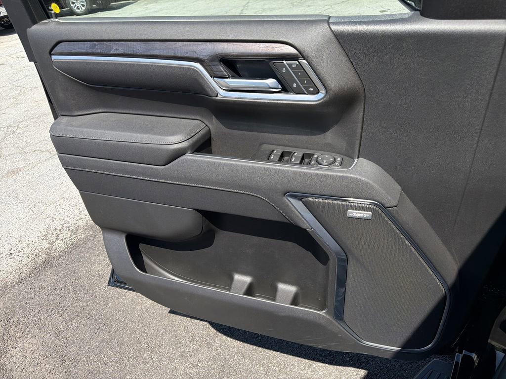 New 2026 Chevrolet Silverado 1500 LTZ w/ LTZ Premium Package RWD image 14