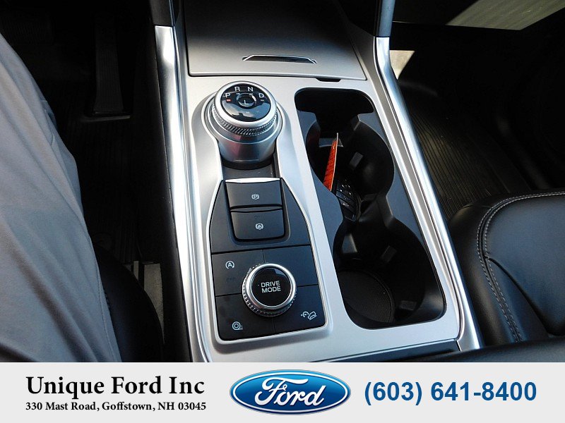 Used 2023 Ford Explorer XLT w/ Equipment Group 202A AWD/4WD image 24