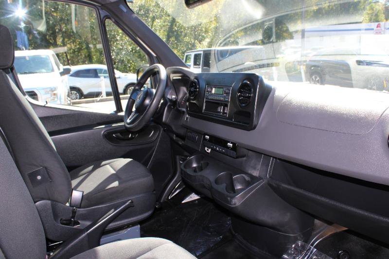 Used 2019 Mercedes-Benz Sprinter 144 image 17