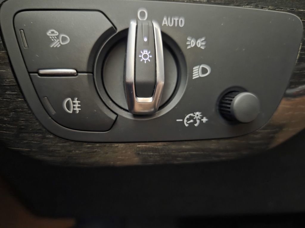 Used 2019 Audi Q7 3.0T Premium Plus w/ Premium Plus Package image 19