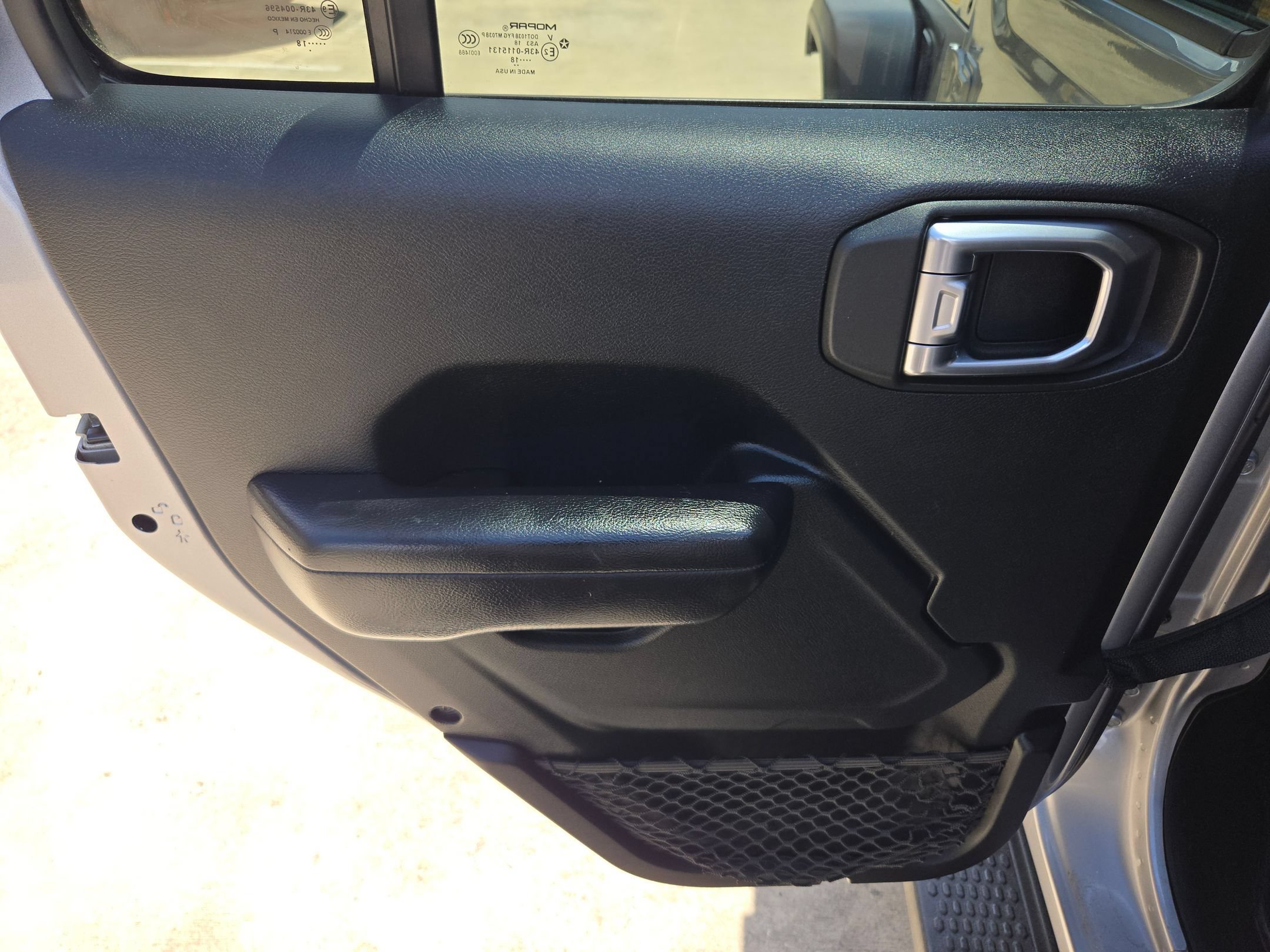 Used 2018 Jeep Wrangler Unlimited Sport S AWD/4WD image 14