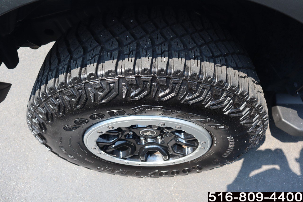 Used 2023 Ford Bronco Big Bend w/ Sasquatch Package AWD/4WD image 11