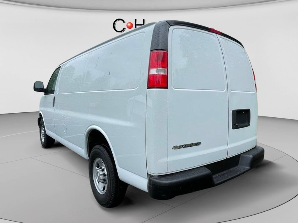 Used 2021 Chevrolet Express 3500 w/ Driver Convenience Package RWD image 5