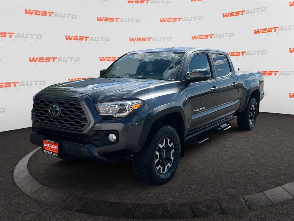 Used 2022 Toyota Tacoma TRD Off-Road image 1