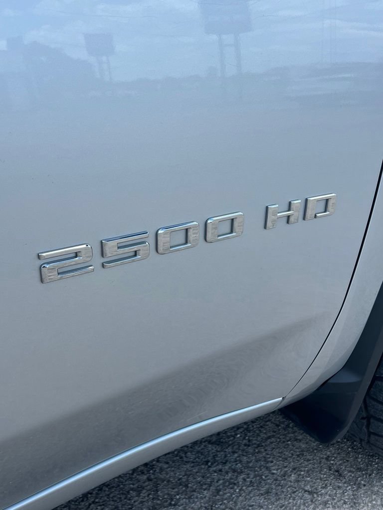 Used 2021 Chevrolet Silverado 2500 LT w/ Gooseneck/5TH Wheel Package AWD/4WD image 5