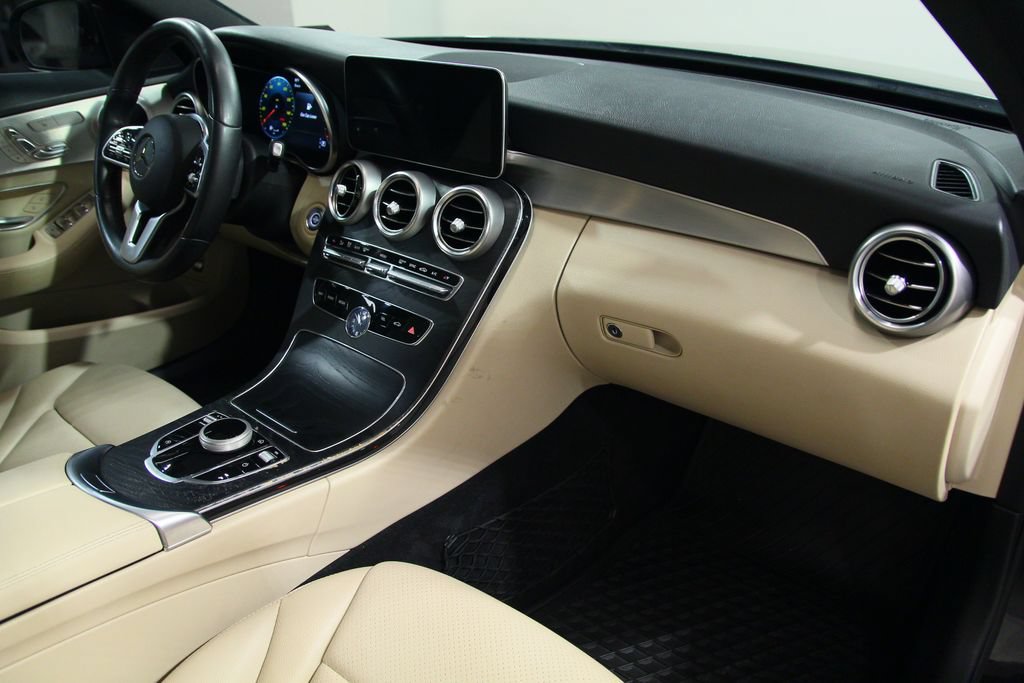 Certified 2019 Mercedes-Benz C 300 4MATIC Sedan image 19