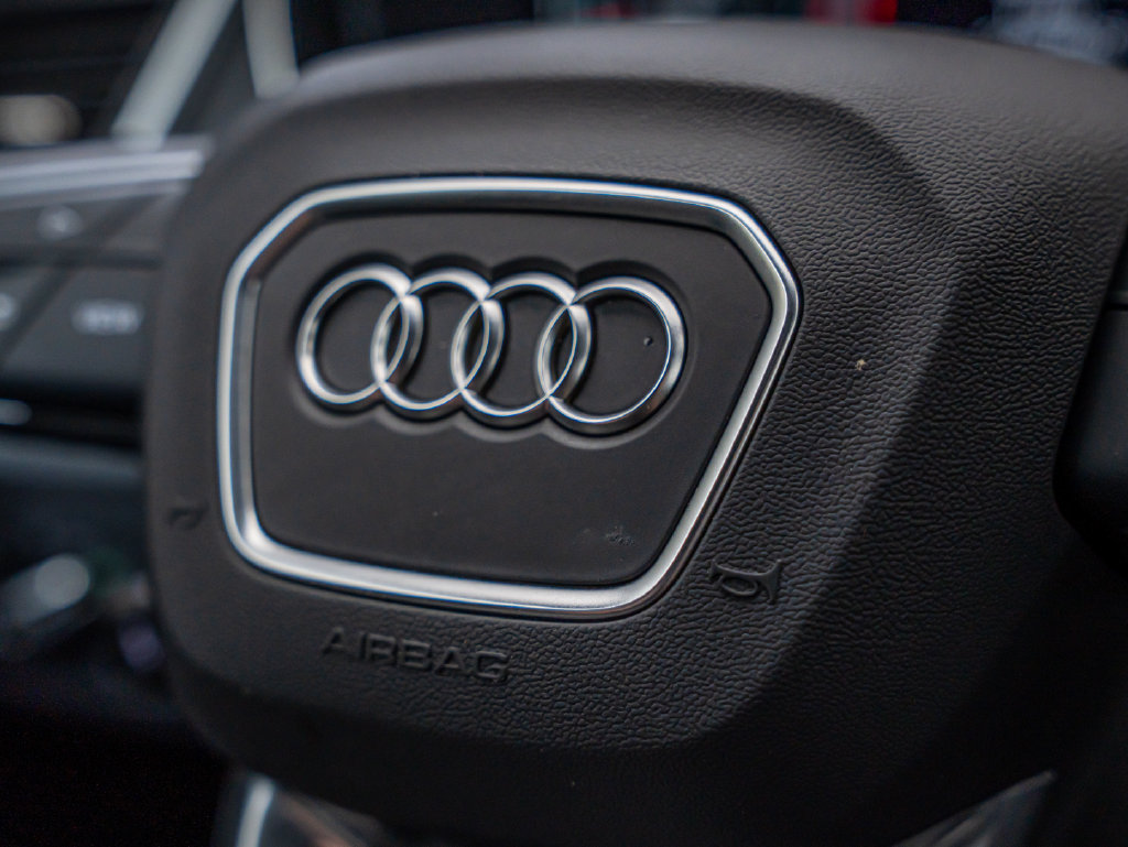 Used 2024 Audi Q5 2.0T Premium w/ Summer of Audi Package AWD/4WD image 32