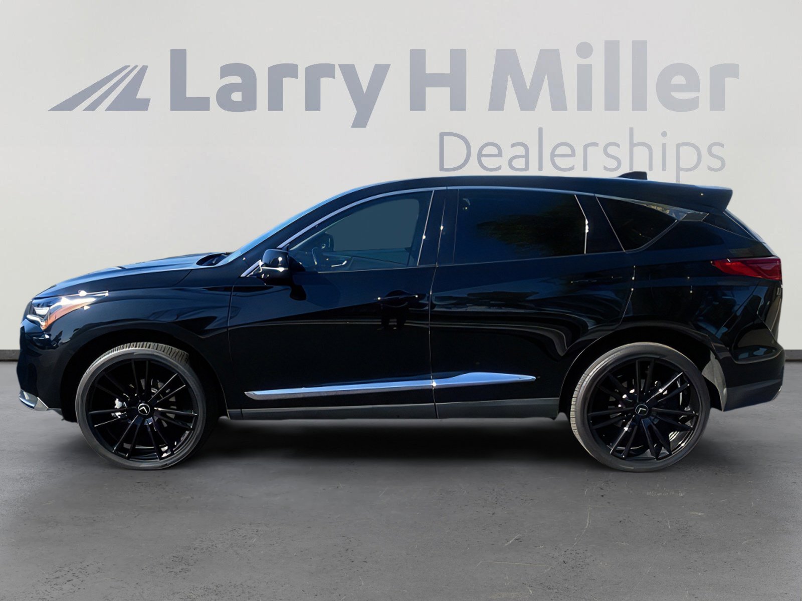 Used 2025 Acura RDX SH-AWD w/ Technology Package image 2