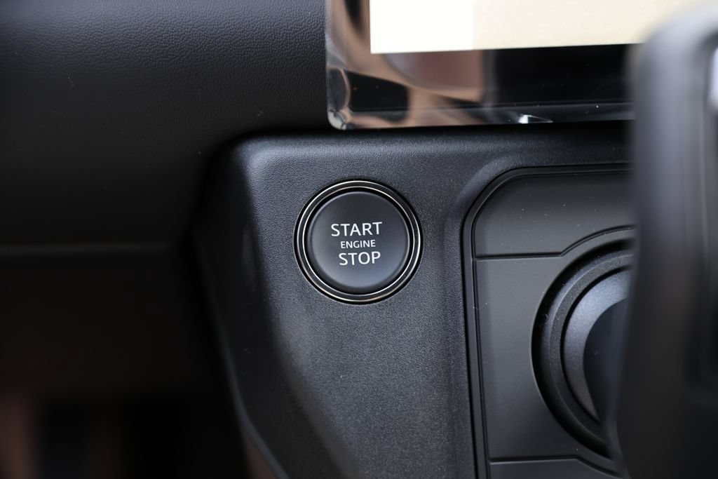 New 2026 Land Rover Defender 110 X-Dynamic SE AWD/4WD image 19