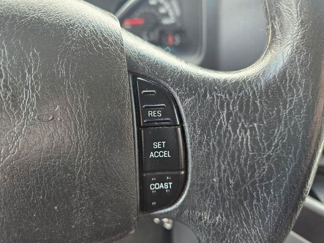 Used 2011 Ford E-350 and Econoline 350 XLT RWD image 13