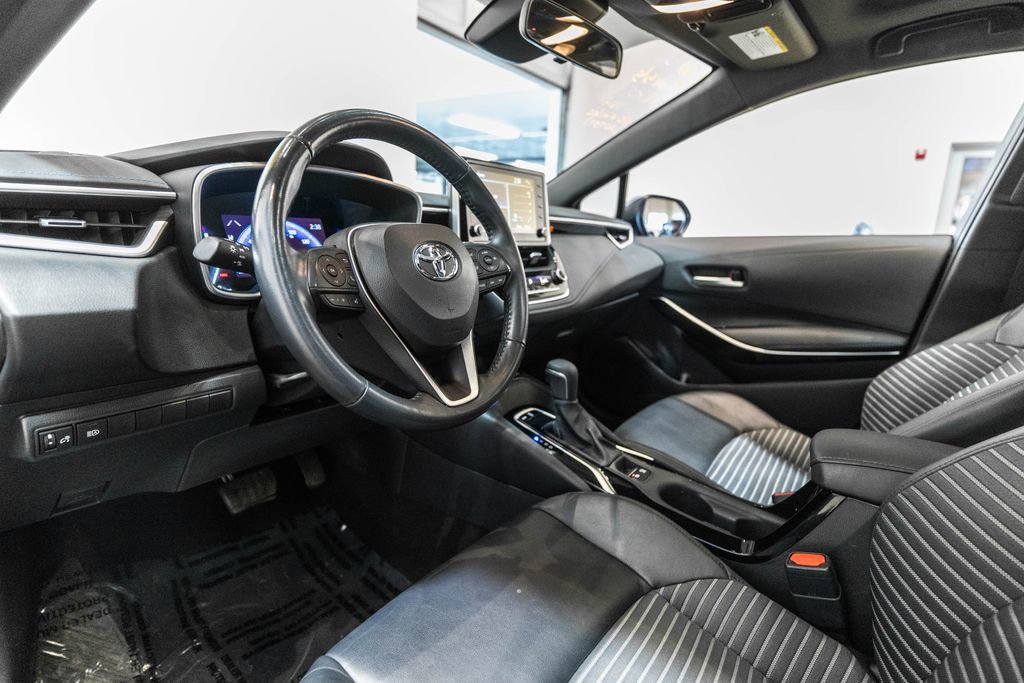 Used 2020 Toyota Corolla XSE FWD image 4