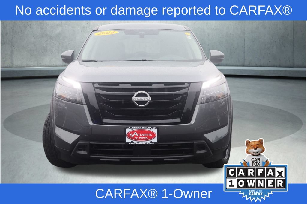 Used 2024 Nissan Pathfinder SV w/ Black Appearance Package AWD/4WD image 2