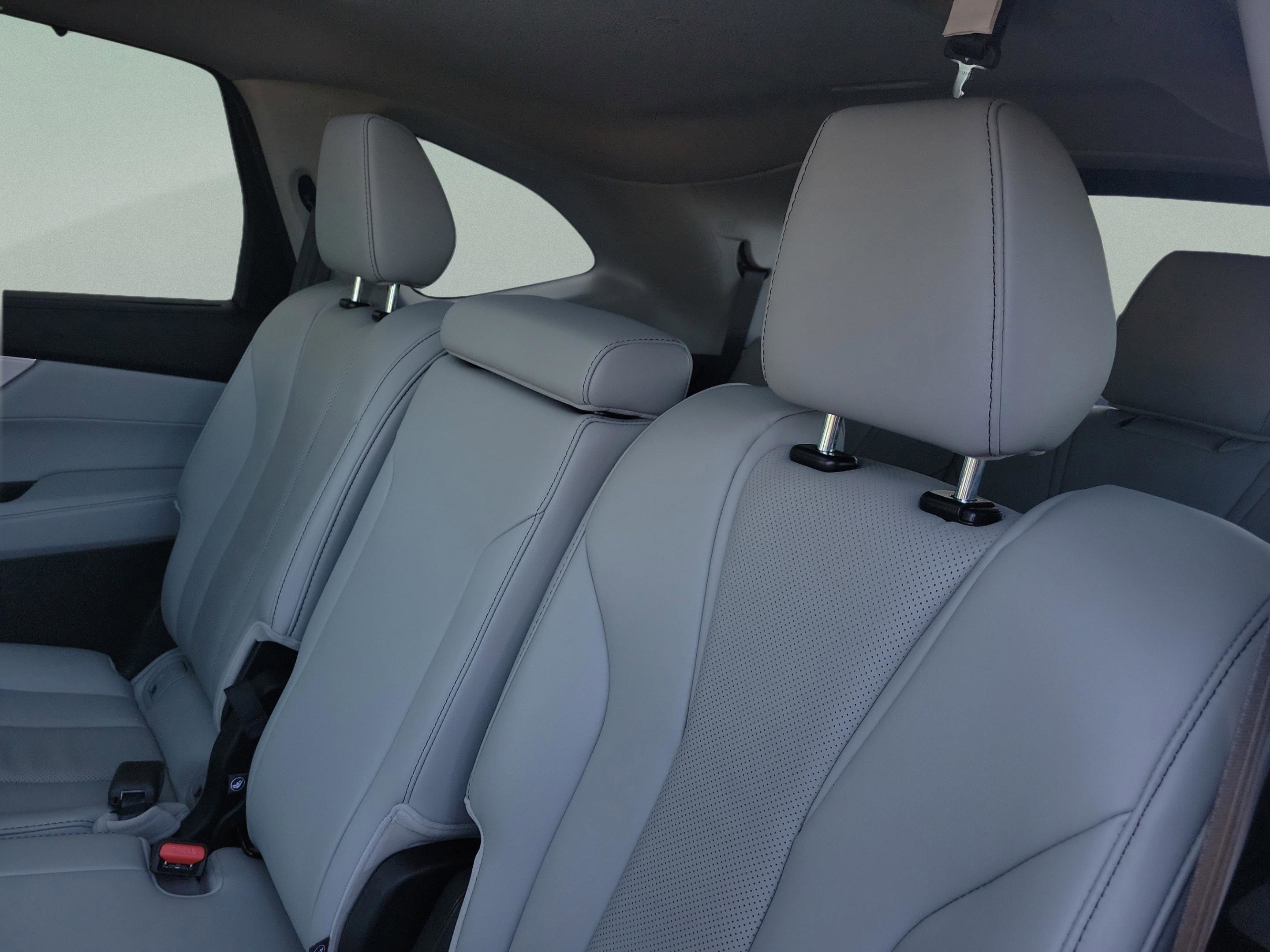 Used 2023 Acura MDX FWD w/ Technology Package image 22