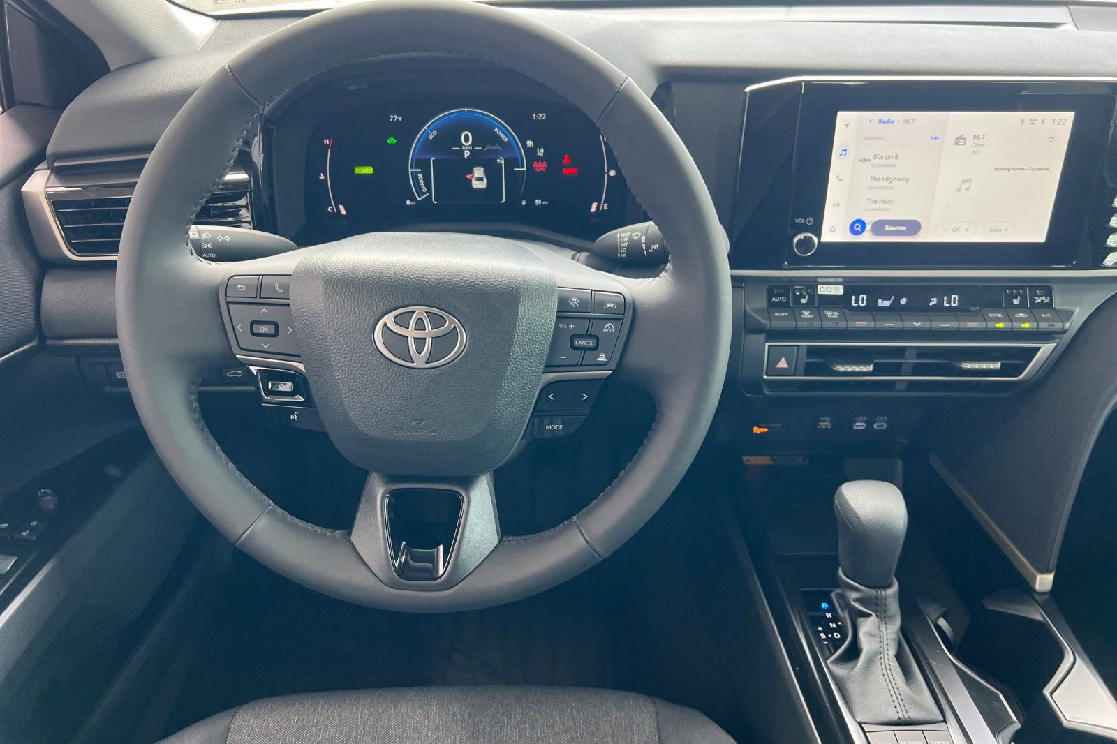Used 2025 Toyota Camry LE w/ Convenience Package AWD/4WD image 11