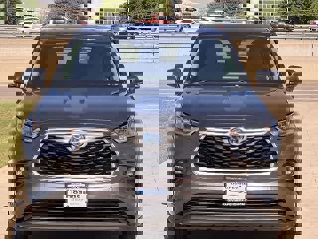 Used 2020 Toyota Highlander LE AWD/4WD image 7