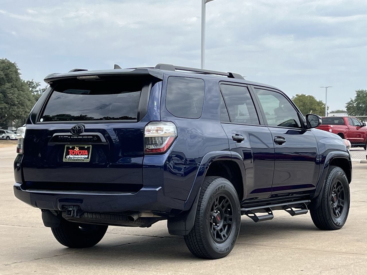 Used 2021 Toyota 4Runner Venture w/ Moonroof Package AWD/4WD image 4