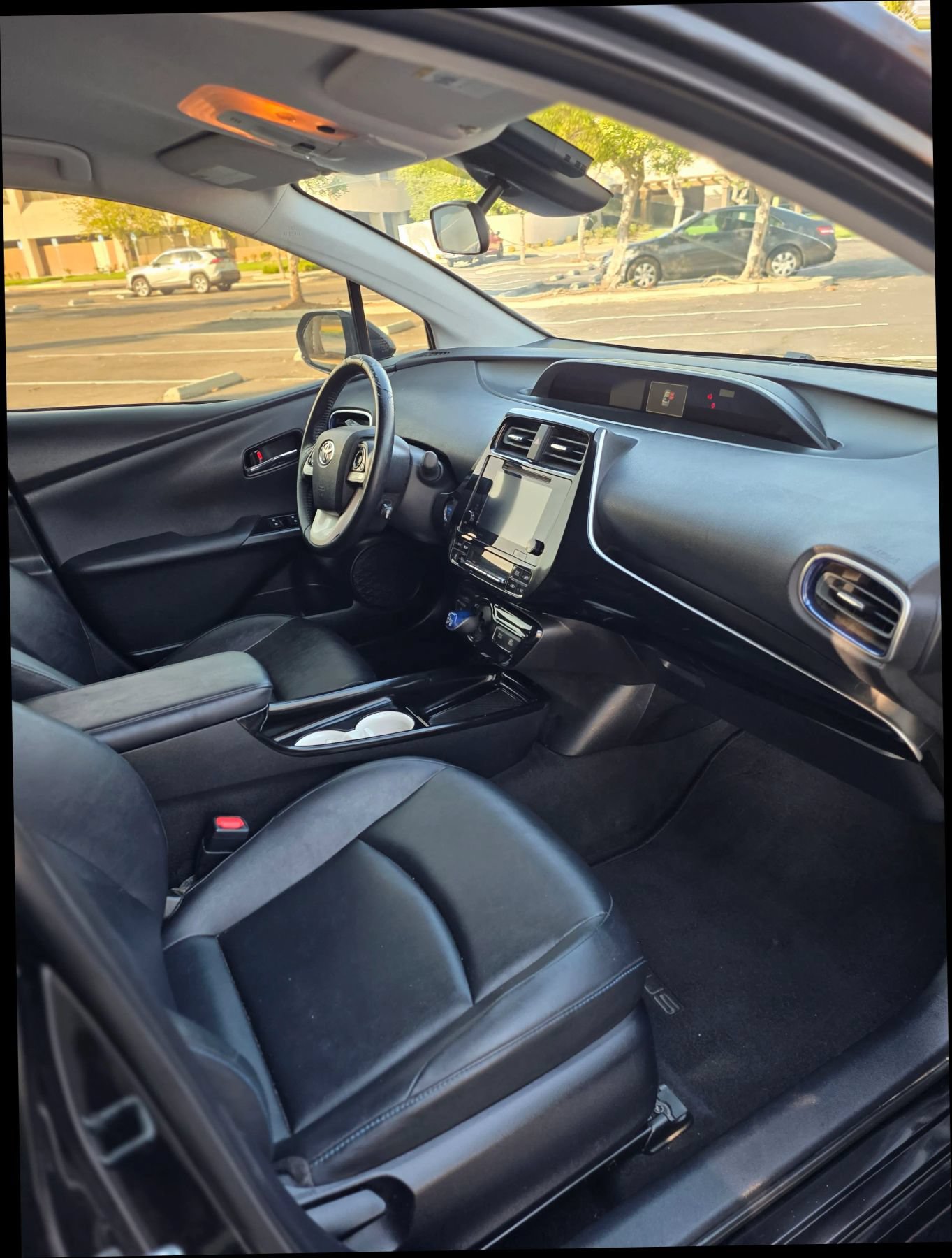 Used 2016 Toyota Prius Four Touring FWD image 42