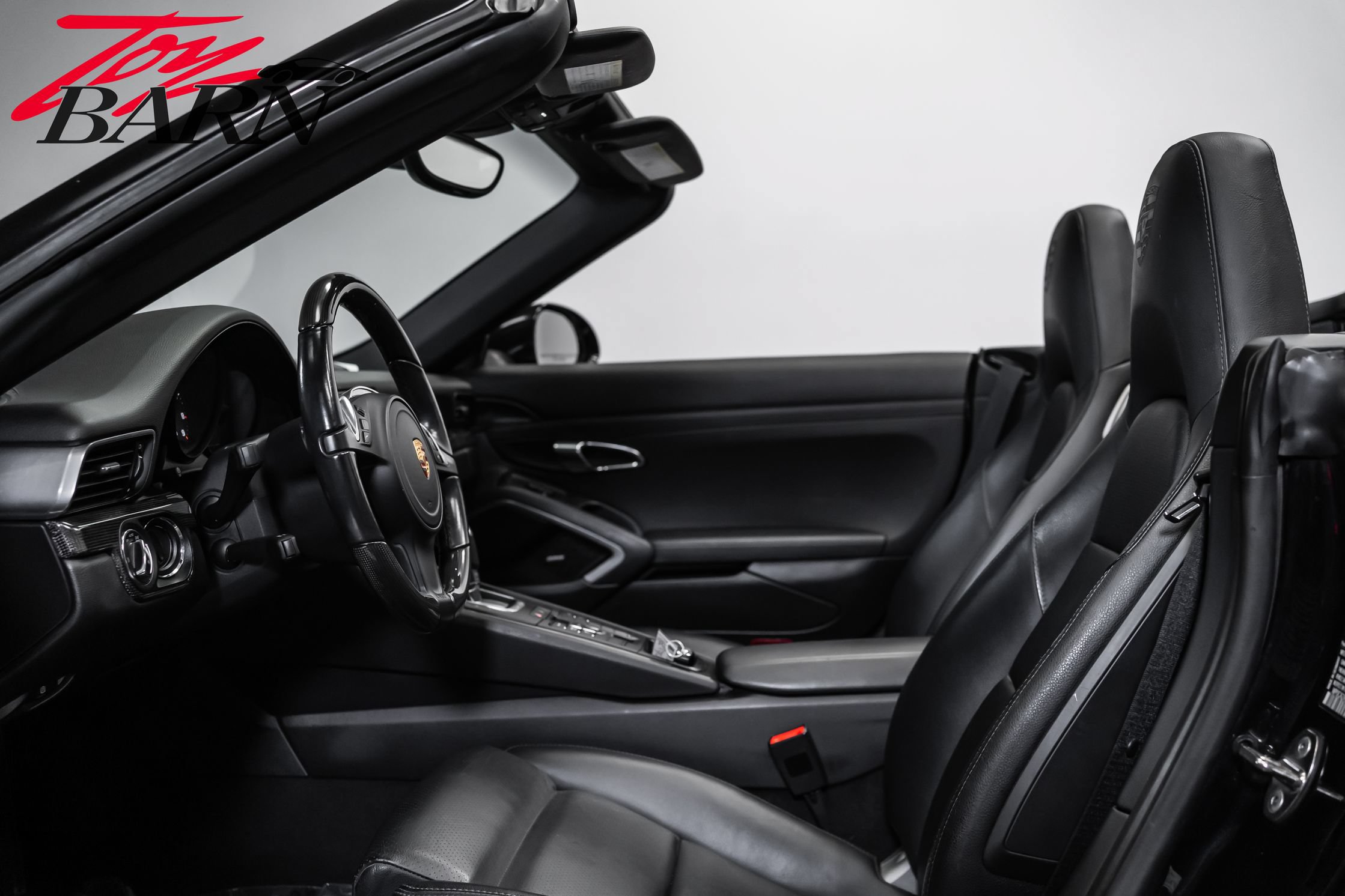 Used 2016 Porsche 911 Carrera Black Edition RWD image 32